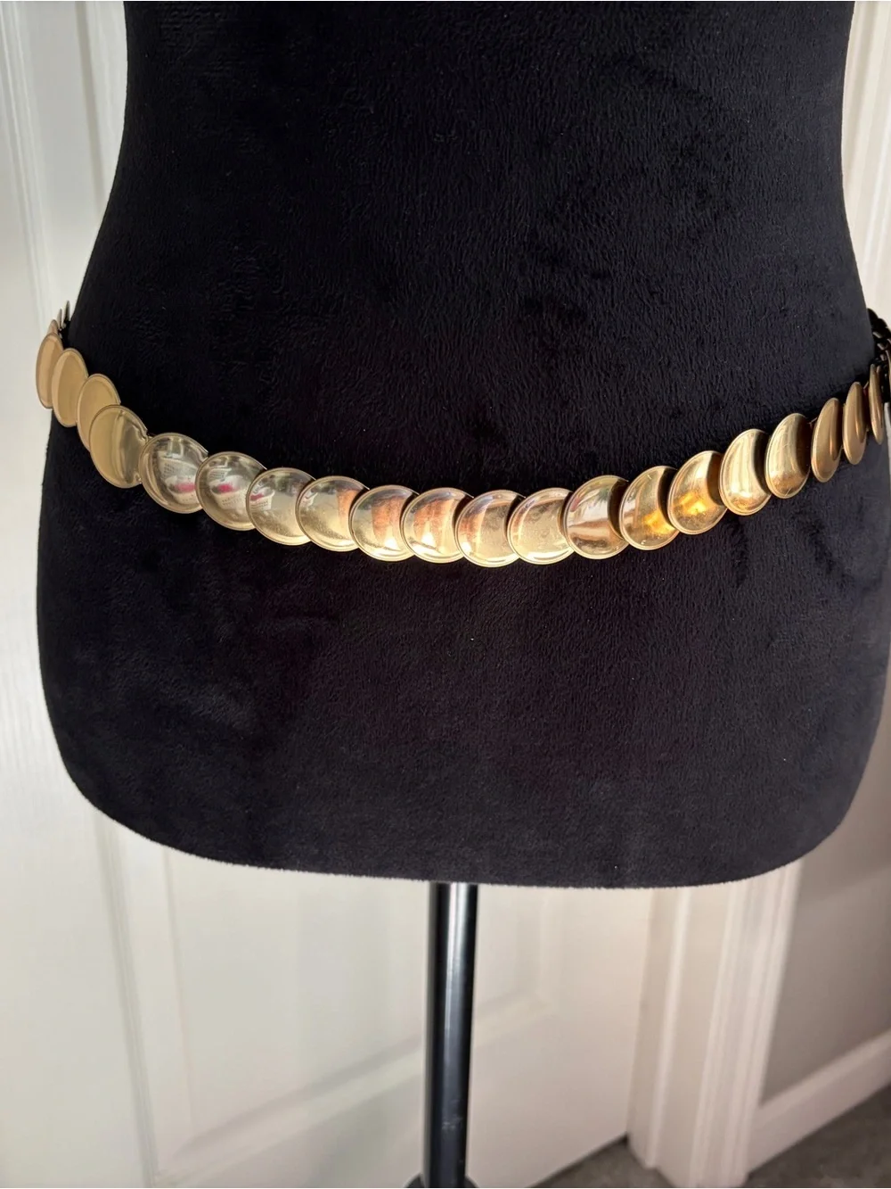 N/A elegant gold
